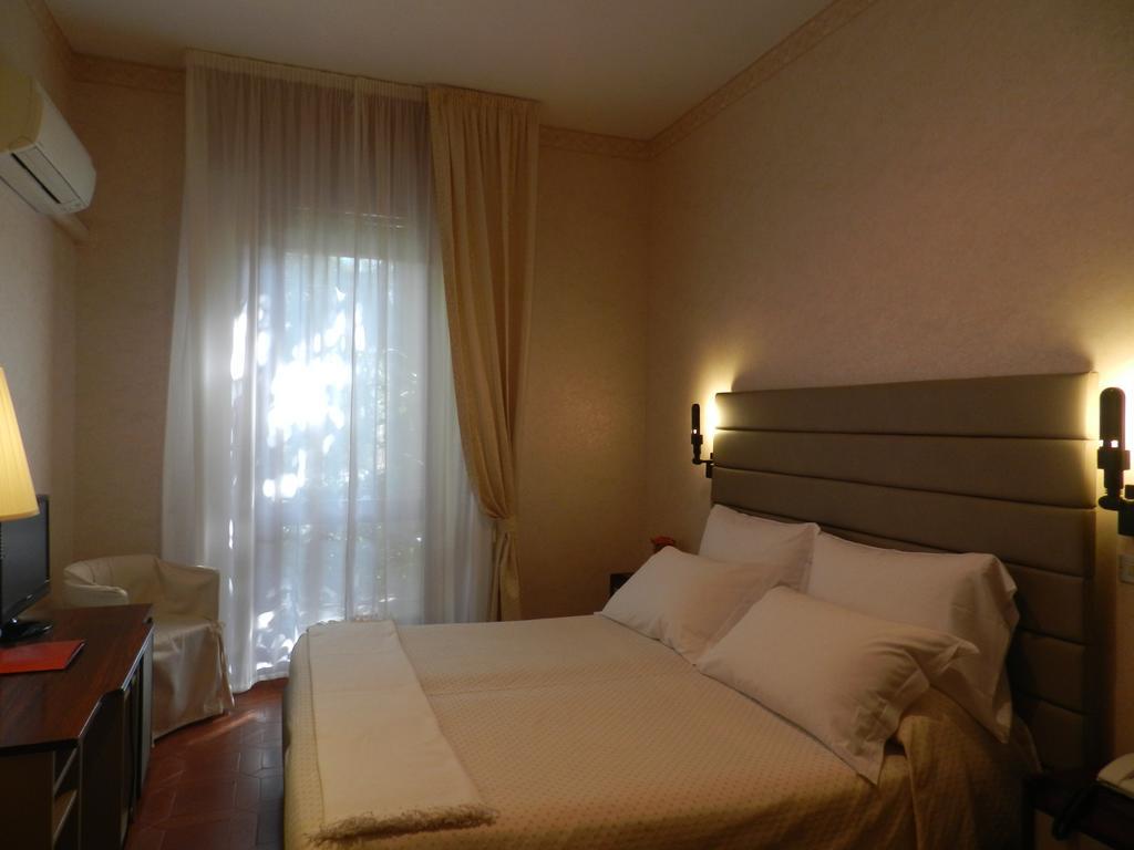 Park Hotel Albisola Superiore Phòng bức ảnh